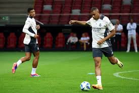 更是对青少 更是对青少